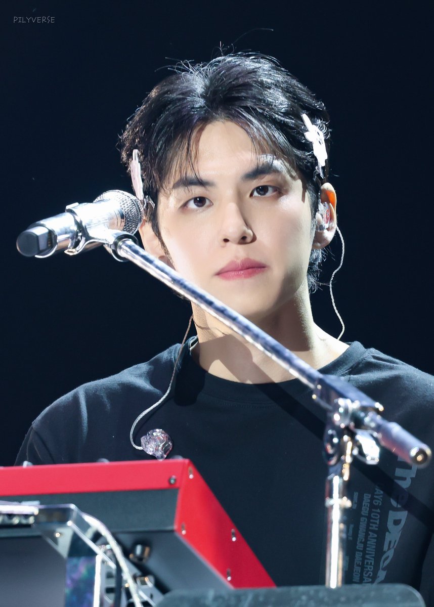 260208 The DECADE 대구

얼굴을 글로 표현할 수가 없네. .

#데이식스 #DAY6 #원필 #WONPIL