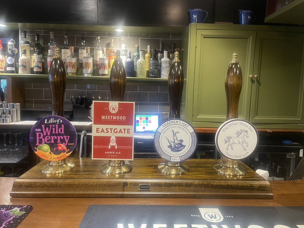 On the handpulls tonight! Open from 4pm, food 5.30-8.30pm 🍻 
#realale #caskale #countrypub #chester 
<a href="/weetwoodales/">Weetwood - Cheshire's Brewery & Distillery</a> <a href="/lilleyscider/">Lilley's Cider</a> <a href="/BeersInCheshire/">Beers In Cheshire</a> <a href="/BeersInChester/">Beers In Chester</a> <a href="/YHAChester/">YHA Chester Trafford Hall</a>