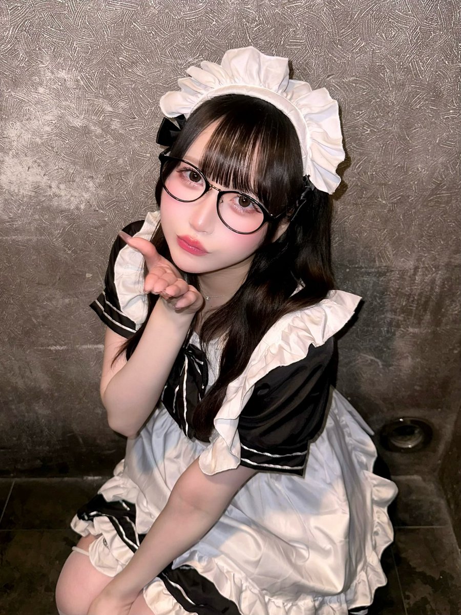 hana_sghc's tweet photo. お駄賃はキスで♡ https://t.co/dgG4ln0ZKv