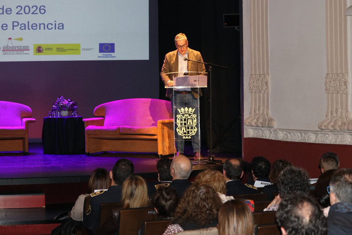 PalenciaAyto's tweet photo. El concejal @casassimon subraya en la #ConferenciaInaugural del #proyectoSPACE que la cercanía de las #administracioneslocales a la vida de los #barrios es clave para la #eficacia de este tipo de iniciativas mientras añade que supone un espaldarazo al trabajo del #AgenteTutor. https://t.co/dRo0TNet4x