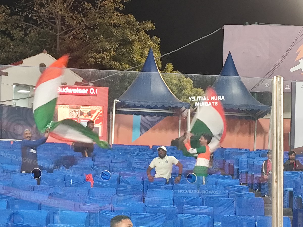 Superfan Sudhir in the house, cheering the Indian team in the practice before #T20WorldCup2026 <a href="/ITGDsports/">India Today Sports</a>