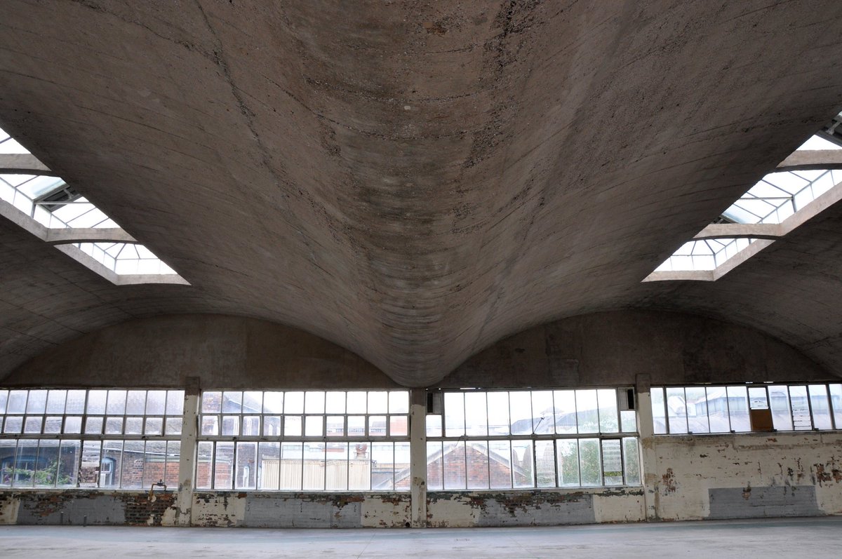 bathtubebooks's tweet image. Interior of the former Spode Works pottery factory.
#photography #architecture #factory #ThePotteries #heritage