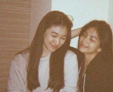 belxangle's tweet photo. Saudade
"𝘢 𝘥𝘦𝘦𝘱 𝘦𝘮𝘰𝘵𝘪𝘰𝘯𝘢𝘭 𝘴𝘵𝘢𝘵𝘦 𝘰𝘧 𝘯𝘰𝘴𝘵𝘢𝘭𝘨𝘪𝘤 𝘭𝘰𝘯𝘨𝘪𝘯𝘨"

– Greshan few tweets AU

©belxangle https://t.co/qUkJn4CUZV