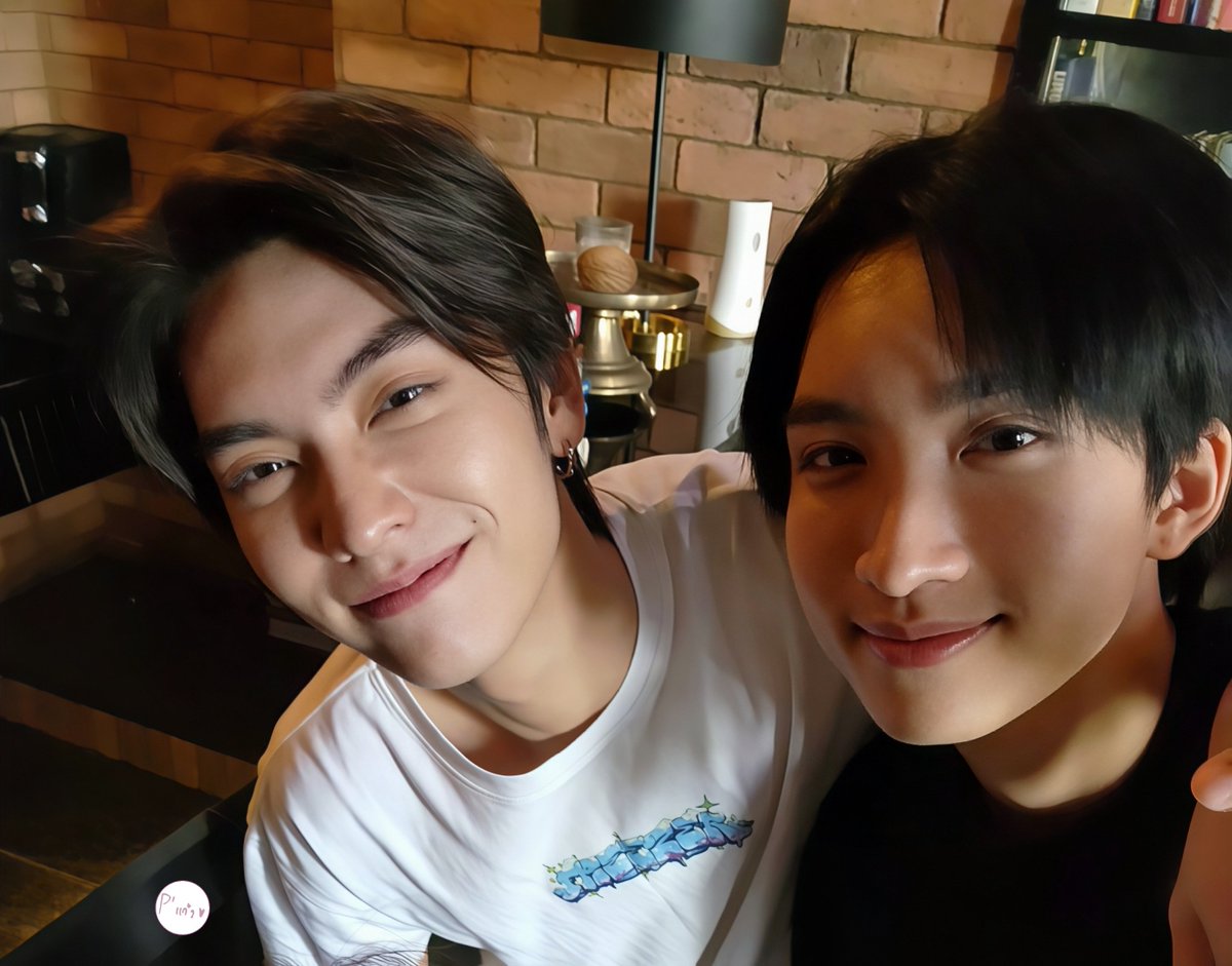 ครบรอบ 4 ปีแล้ว ยินดีด้วยนะคะ 🤍
พอนึกถึงเวลาตลอด 4 ปีที่ผ่านมา ก็รู้สึกอบอุ่นในหัวใจเลยค่ะ
ขอให้ช่วงเวลาที่แสนพิเศษแบบนี้ดำเนินต่อไปเรื่อย ๆ นะคะ

BOSSNOEUL 4EVER
#BN4thAnniversary
#Bosschaikamon
#Noeulnuttarat