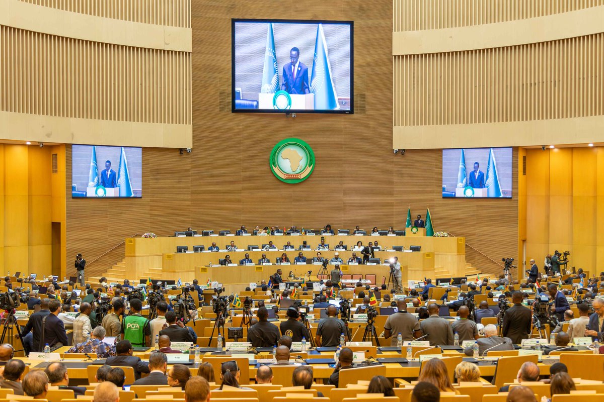 RwandaMFA's tweet photo. Minister @onduhungirehe is in Addis Ababa, Ethiopia, for the 48th Ordinary Session of the AU Executive Council ahead of the 39th African Union Summit scheduled for 14-15 February 2026. This year’s summit is held under the theme “Assuring Sustainable Water Availability and Safe Sanitation Systems to Achieve the Goals of Agenda 2063”. 

The Council is one of the African Union’s principal policy organs, composed of ministers of foreign affairs or other designated ministers of AU member states, responsible for coordinating and taking decisions on policies in areas of common interest, among others.