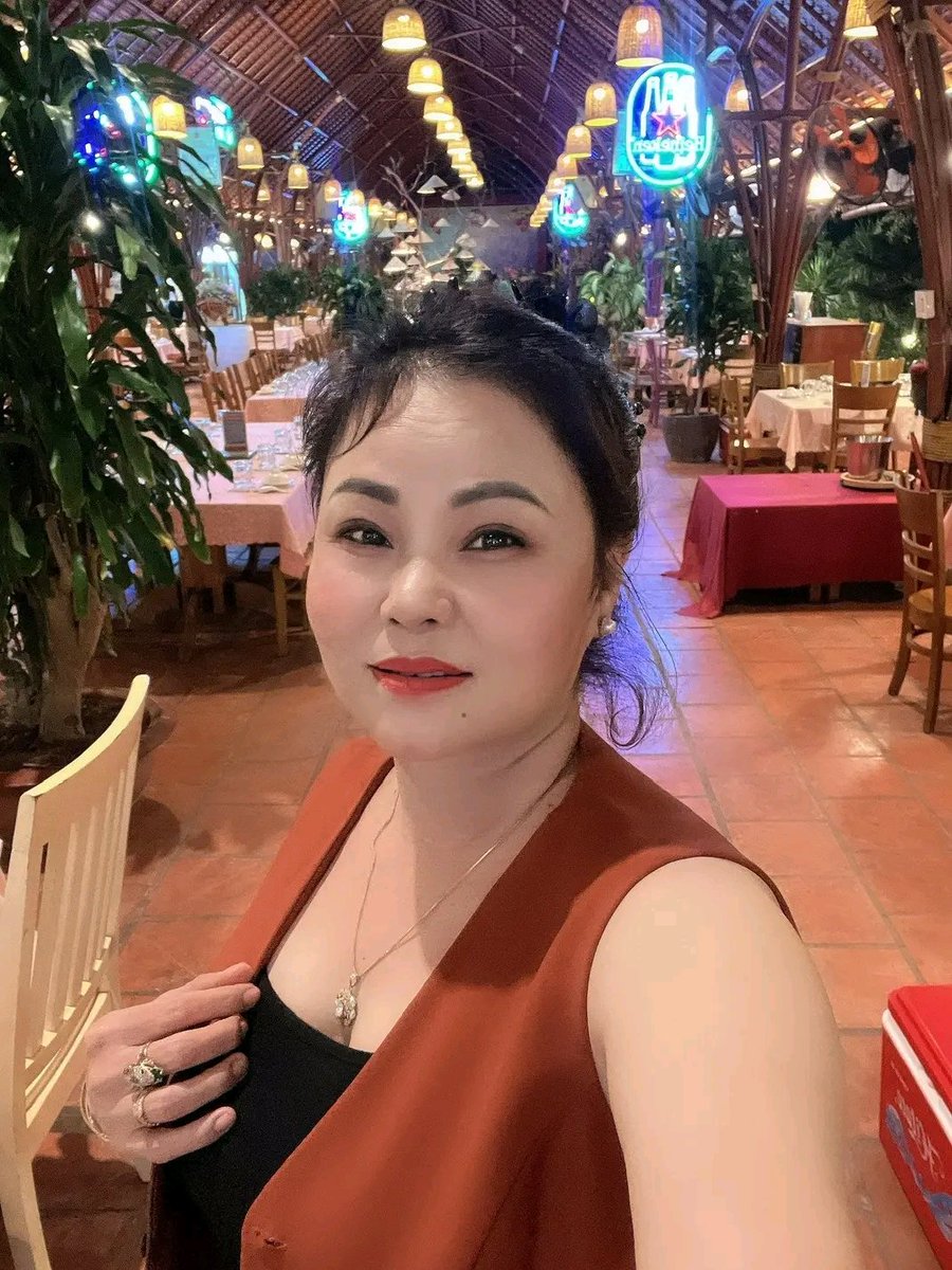 Cô Giáo Vân tweet media