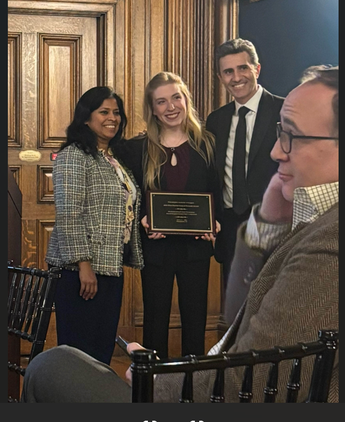 CooperSurgRes's tweet photo. Congrats to Dr. Emily Hancin, for winning first place for her presentation, "The YAP1-IGFBP2 axis as a predictive biomarker and therapeutic target in gastric cancer metastasis" at yesterday’s Philadelphia Academy of Surgery’s 10th Annual Research Competition. Great job, Emily! https://t.co/exgRIqgF0H