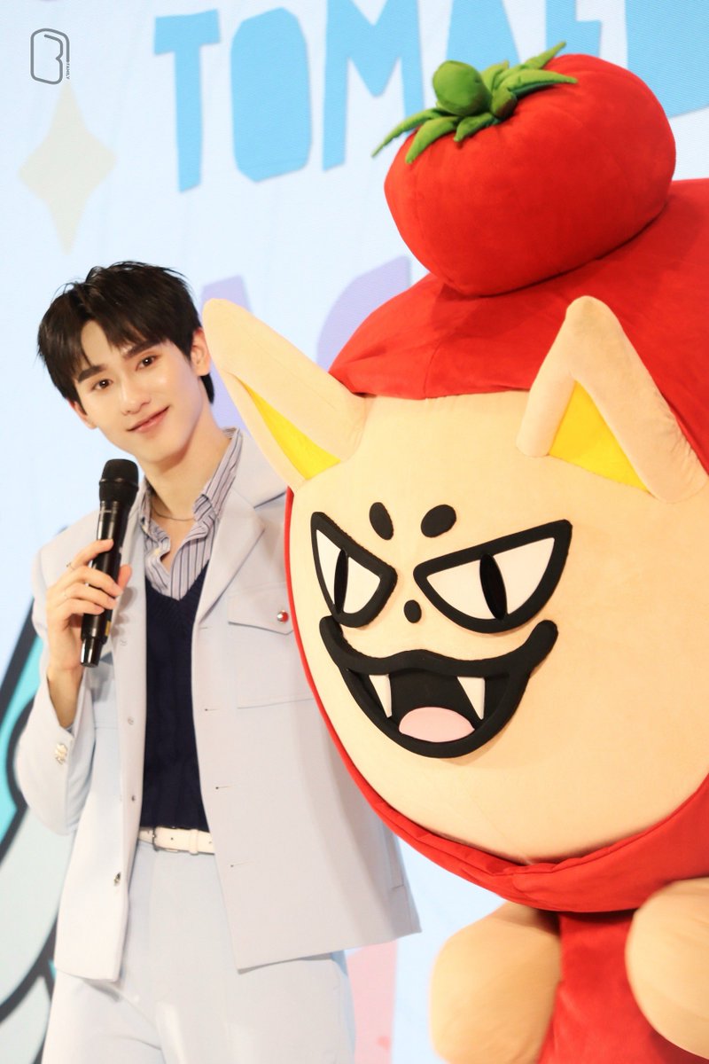 ไม่ดื้อไม่ซนเลี้ยงง่ายสบายมาก 🦊🍅

BOOK MAFOX DESTINY CLINIC 
#DestinyclinicxBookTomafox
#kasibook #TOMAFOX