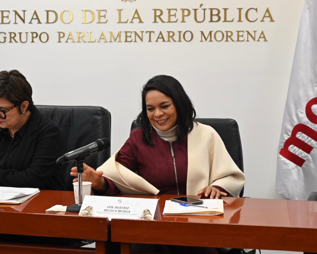 Hoy toca trabajo desde el <a href="/senadomexicano/">Senado de México</a>. Cada iniciativa y decisión tienen sentido cuando nacen de escuchar a la gente. Legislar con responsabilidad es transformar necesidades en acciones que impacten positivamente en sus comunidades. Seguimos con compromiso por México. 🇲🇽✨