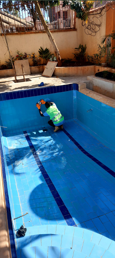 munroepools's tweet photo. From a blueprint to your backyard sanctuary! ποΈ
At @munroepools , we donβt just build pools; we create lifestyle centers. π§ Our team handles every detail of new construction to ensure your home gets the luxury it deserves. Ready to dive in? πββοΈ
#MunroePoolUg #PoolConstruction https://t.co/IXA4deeIEI