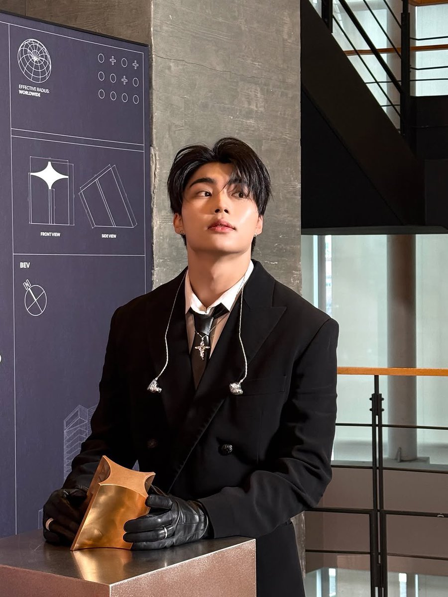 거..건욱오ㅃ ㅏ………….😳😳😳😳