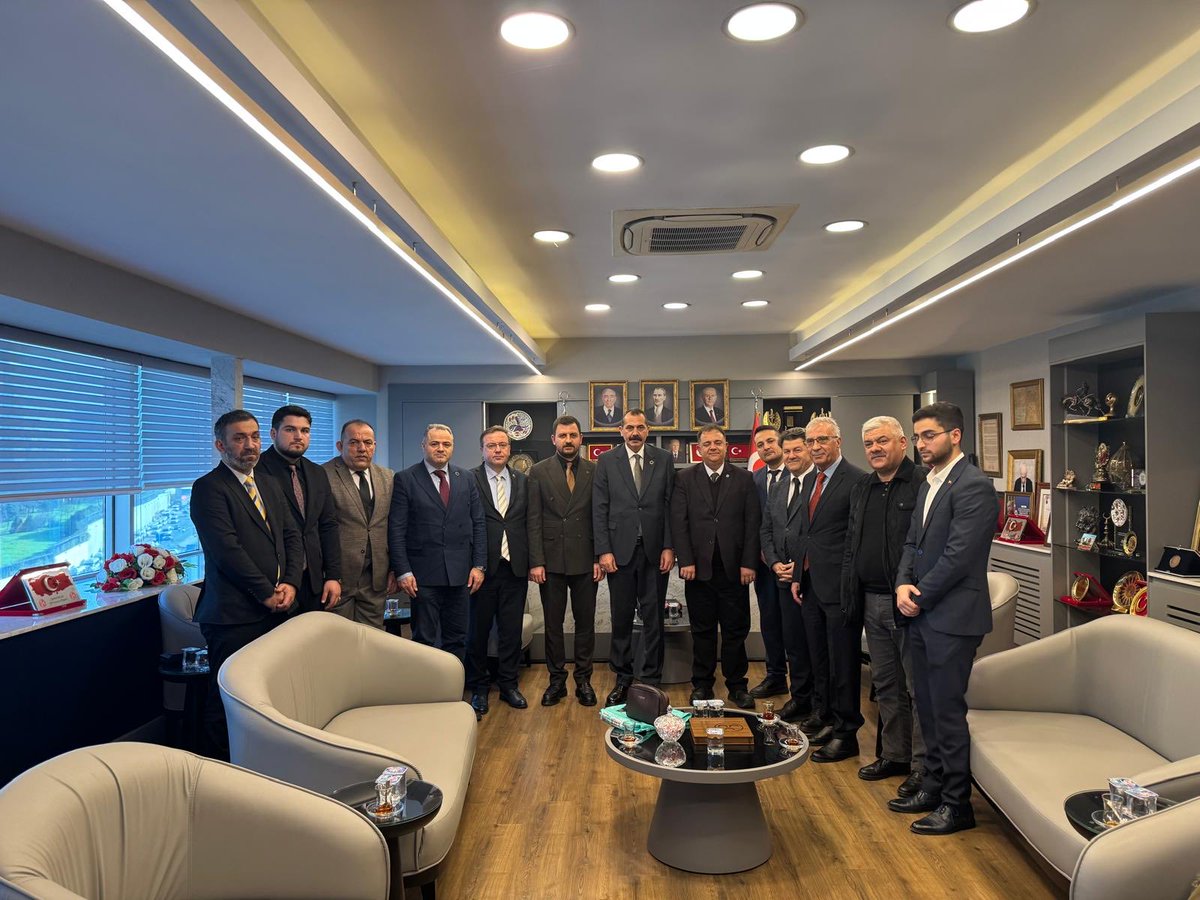 Ülkü-Tek İstanbul İl Başkanı Sn. Burhan Erdemli ve İnşaat Mühendisleri Odası İstanbul Şube Başkan Adayı Sn. Burak Keskin, İl Başkanımız Sayın <a href="/sertel_selim/">Sertel Selim</a>'i ziyaret ettiler.

Nazik ziyaretleri için teşekkür ederiz.