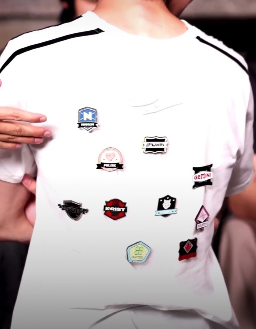 จัดอันดับดาราที่ขายของได้โหดที่สุด 
อันดับ 1 : ภูวินทร์

#RISERCONCERTLIVE