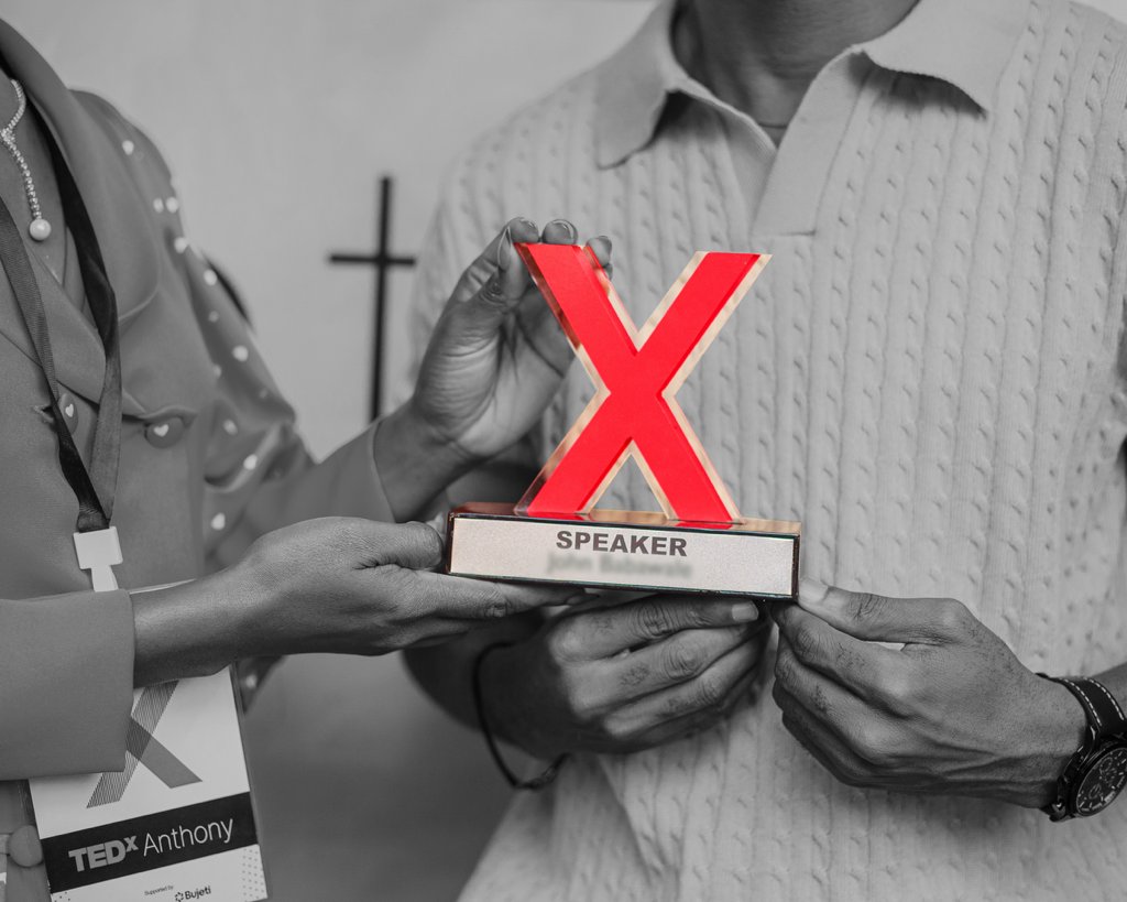 createyourmeta4's tweet image. There’s something special about speaking on a TEDx stage. The weeks (sometimes months) of thinking, doubting, refining, and rehearsing that led to that one moment deserve recognition.

For TEDxAnthony, themed “Finding X: Navigating the Unknown,” we had the privilege of