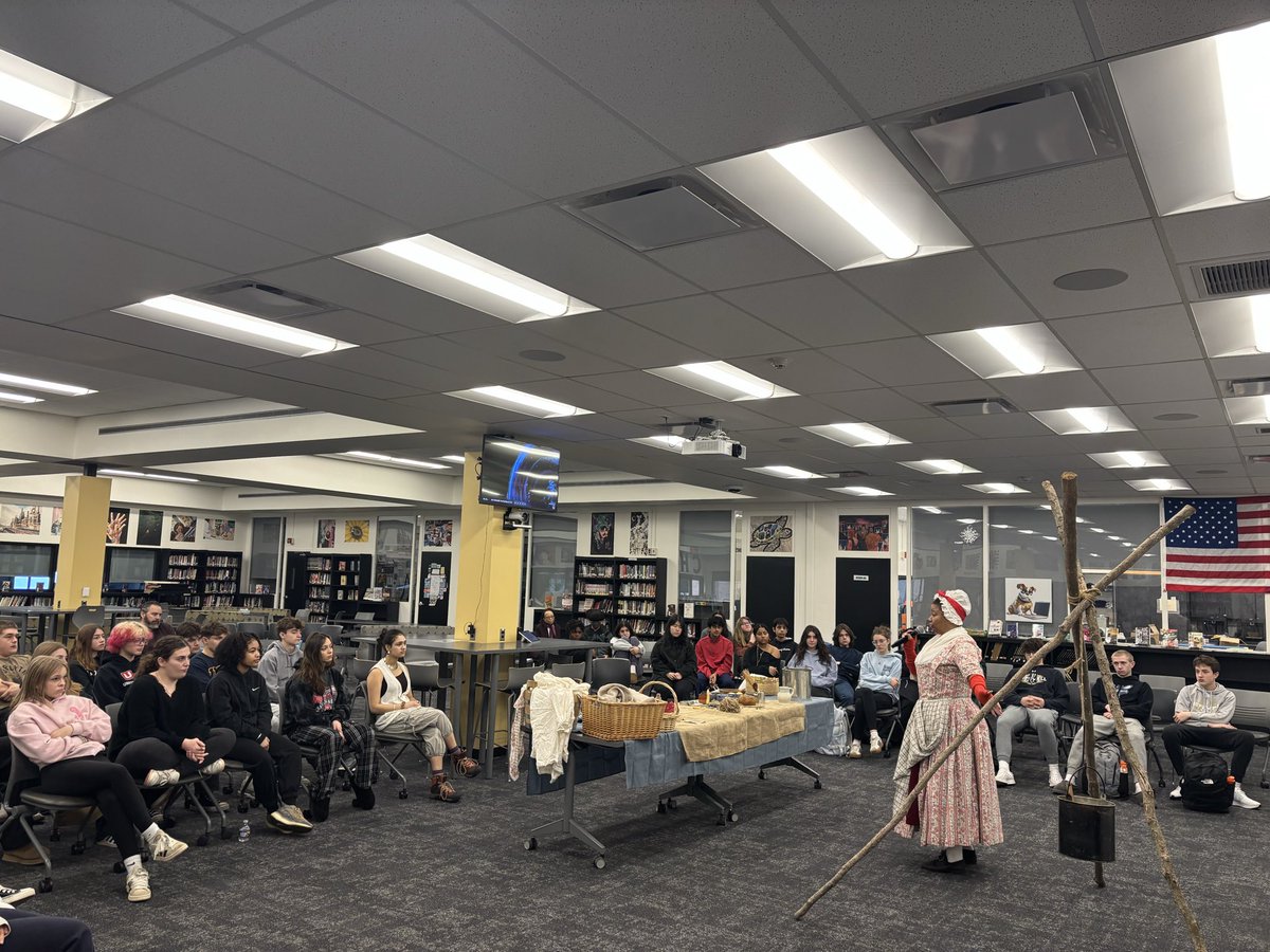 HVCHS- Official Account tweet media