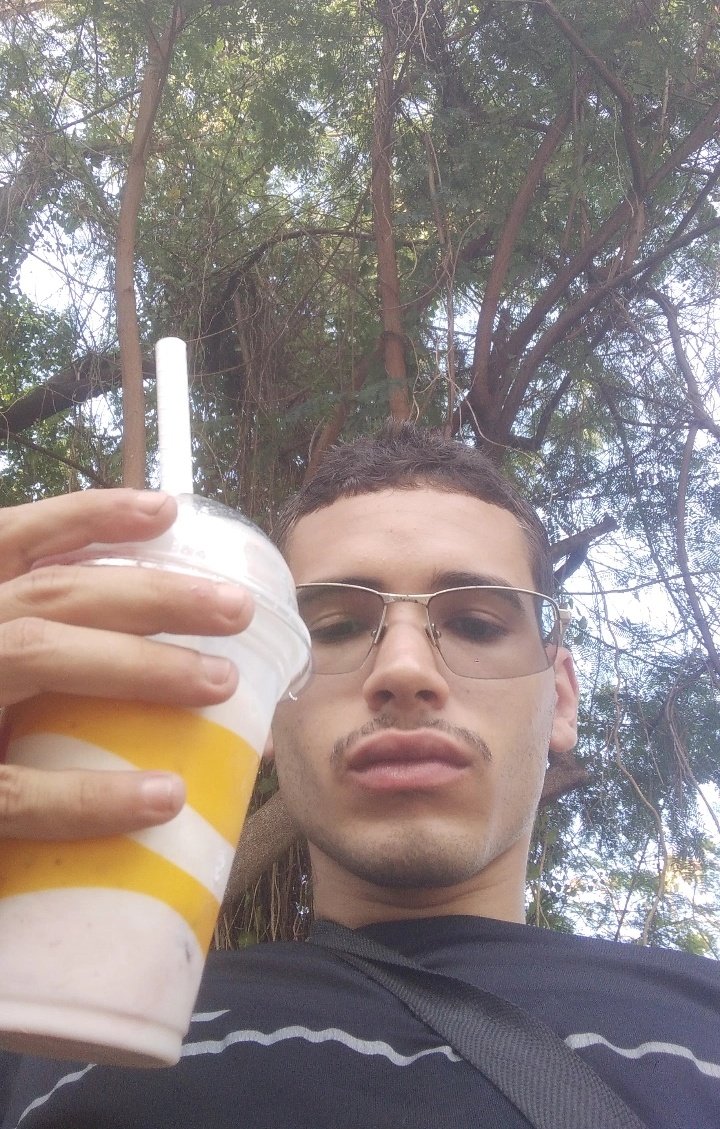 fachopxt's tweet image. é aquele ditado, quem sobe em prédio é homem aranha . 🚴‍♂️💨