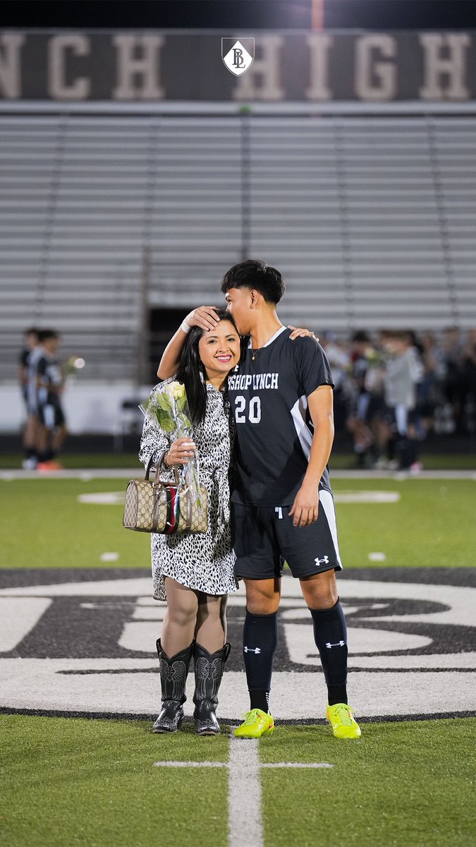 BishopLynch's tweet photo. #WallPaperWednesday https://t.co/PzYOCdE3Og