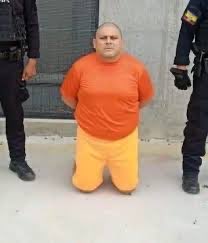 ¿Valió la pena unos cuantos años de lujos, desenfrenos, lujuria… para terminar preso y humillado?

<a href="/RC5Oficial/">Revolución Ciudadana</a> y correANOS, la angurria por lo ajeno no los lleva a un final feliz. El tiempo se encarga de cobrar la factura.

.