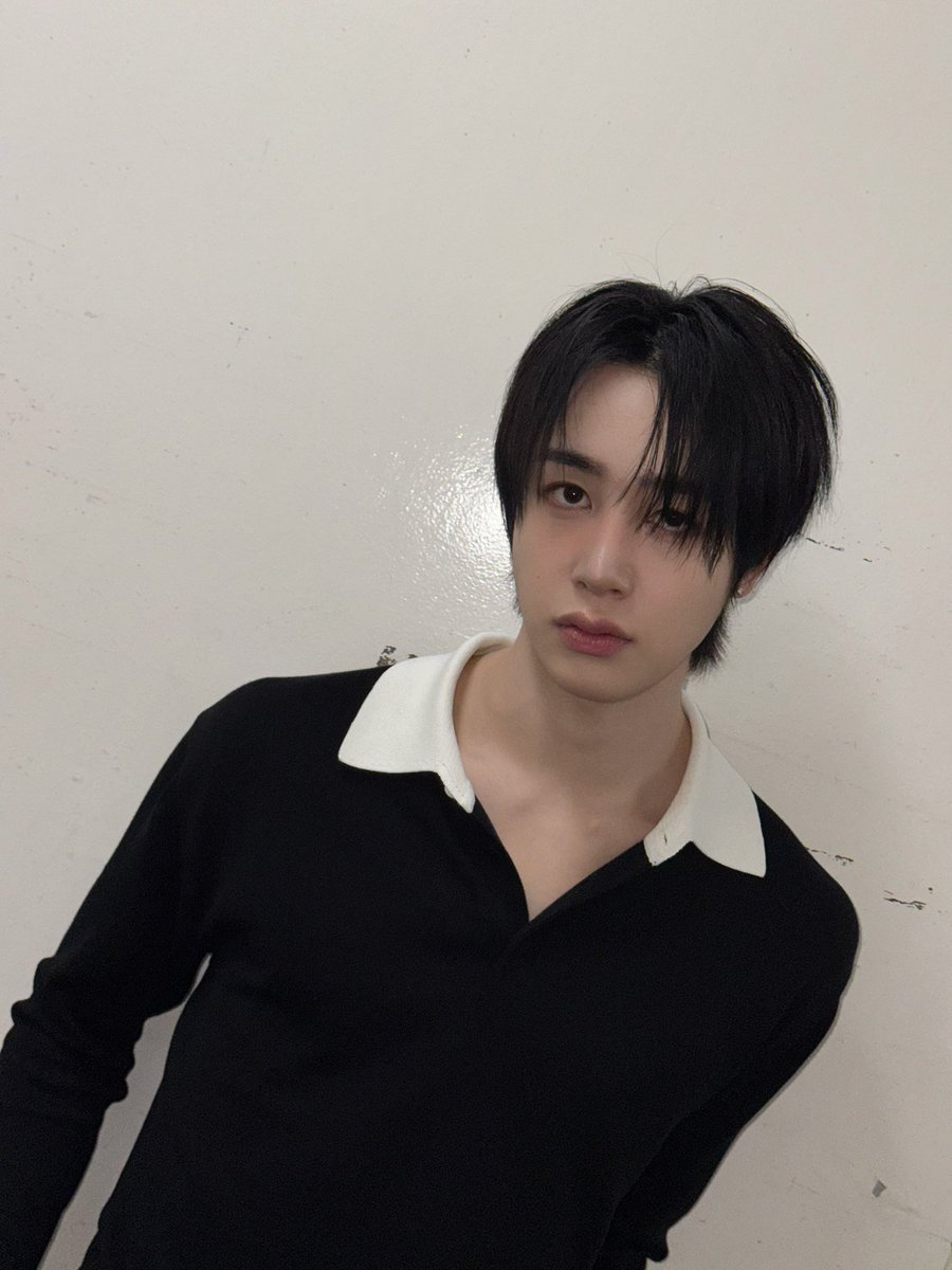 xikers_official's tweet photo. [#헌터] 얼굴 괜찮은 날
#xikers #싸이커스 https://t.co/CVpl4lJpNh
