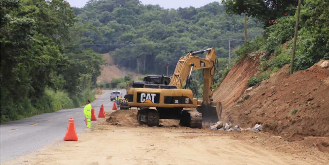 Vuelta express a #oaxaca alguna pareja o chica para pasarla bien está noche?