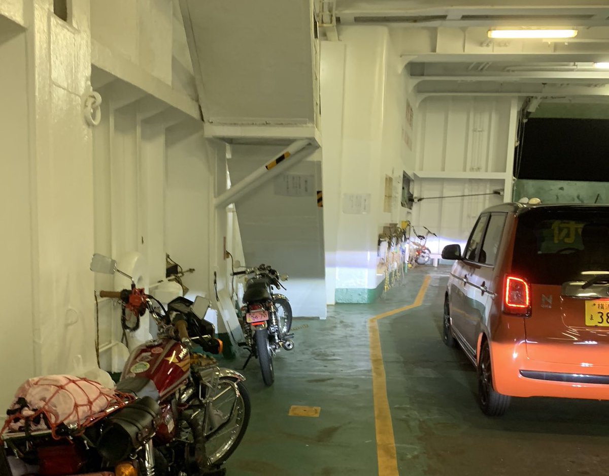 logex07's tweet image. #バイクのフェリー乗船写真を貼れお願い