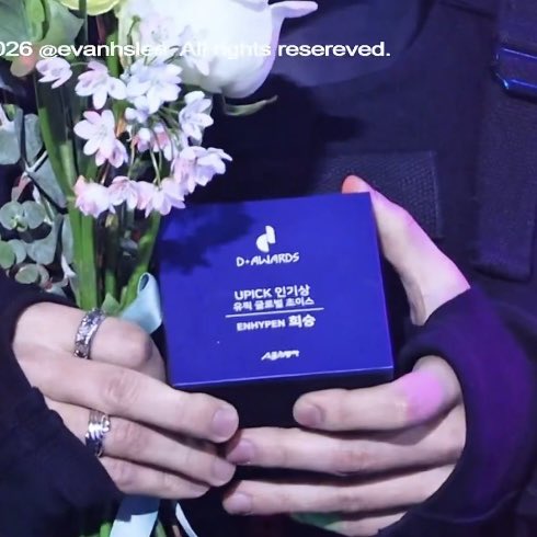 juliesixth's tweet image. ชื่อ 희승 บนรางวัลเลย พลัง 1,449,775,829 ฮีซึงเก่งมาก จัลลันดันเก่งมาก เอนจีนที่ช่วยโหวตก็เก่งมาก ภูมิใจในตัวทุกคนที่สุด ㅠㅠ