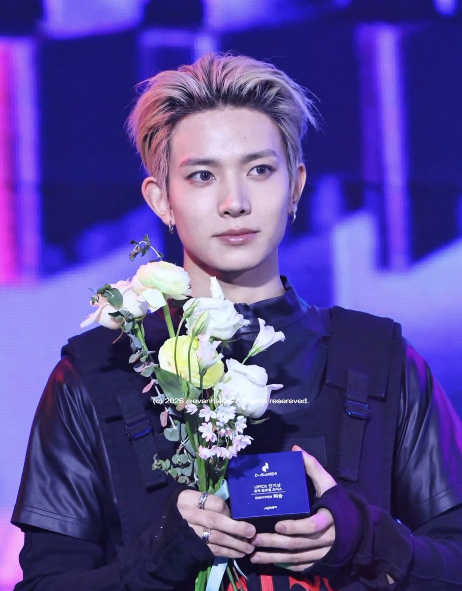 juliesixth's tweet image. ชื่อ 희승 บนรางวัลเลย พลัง 1,449,775,829 ฮีซึงเก่งมาก จัลลันดันเก่งมาก เอนจีนที่ช่วยโหวตก็เก่งมาก ภูมิใจในตัวทุกคนที่สุด ㅠㅠ