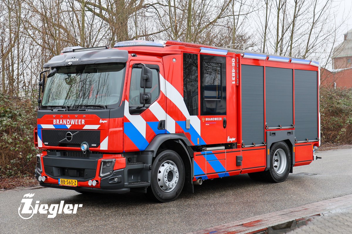 Nieuwe tankautospuit voor Brandweer Eibergen 🚒

Op woensdag 11 februari 2026 heeft Ziegler een nieuwe tankautospuit afgeleverd aan Veiligheidsregio Noord- en Oost-Gelderland post Eibergen.

Het voertuig is opgebouwd op een Volvo chassis, type FE 320.

#readywhenyouare
