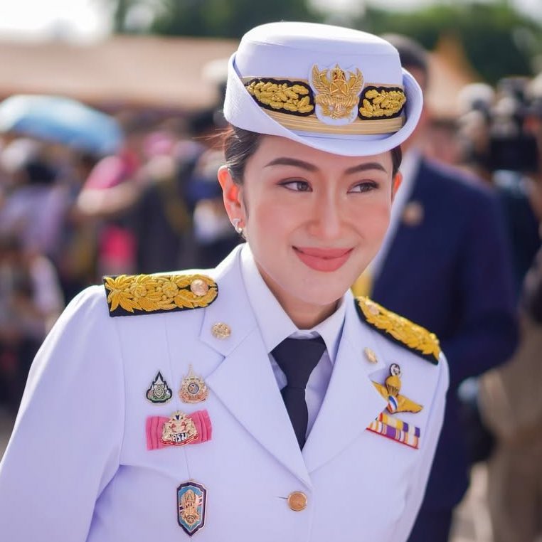 _smilysol's tweet image. เพราะเร้ดเววเหวดกับเอสปุ้มีนายกหยิงถึงสองคนคะ