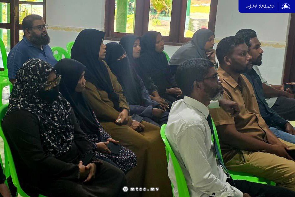 MTCCPlc's tweet photo. #Highlights of the RTL Ferry awareness session we held at F. Dharanboodhoo today. We would like to extend our gratitude to the Dharanboodhoo Council, Dhaarul Uloom and SOEs on the island for their help and cooperation with this session. #RTLFerry #ConnectingRaajje #RayyithungeKunfuni