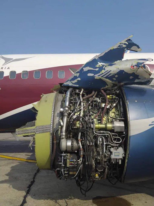 news_az's tweet image. ‼An #ArikAir Boeing 737-700 (registration 5N-MJF), operating flight W3 740 from Lagos to Port Harcourt, experienced an in-flight engine anomaly on February 11, 2026. During the cruise/descent phase, the crew reported hearing a loud bang from the left engine and shut it down as a