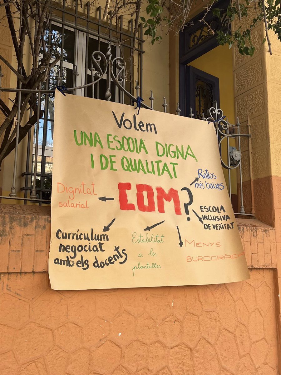 martabaallester's tweet photo. no he pogut fer vaga a la uni però comparteixo escrits molt significatius que he vist al instagram🙌🏼🗣️ #Vaga11F https://t.co/7MfhpTyI2M