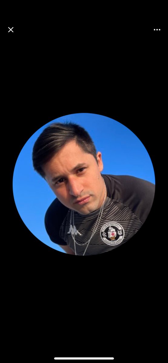 Julio🇭🇺 tweet media