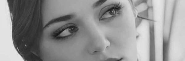 asi9ra's tweet photo. يبرق غلاك وسط  قلبـي  مثل الماس
ويشع نــوره  فوق الأرض و فضاها

ميزتك في وسط  قلبـي  بالإ��ساس
وبعض المشاعر صعب يوصف مداها
#بوح_أسيرة_الشوق
 #بوح_المشاعر #رسالة_اليوم 
#فضفضة_مشاعر https://t.co/UH0CHseID6
