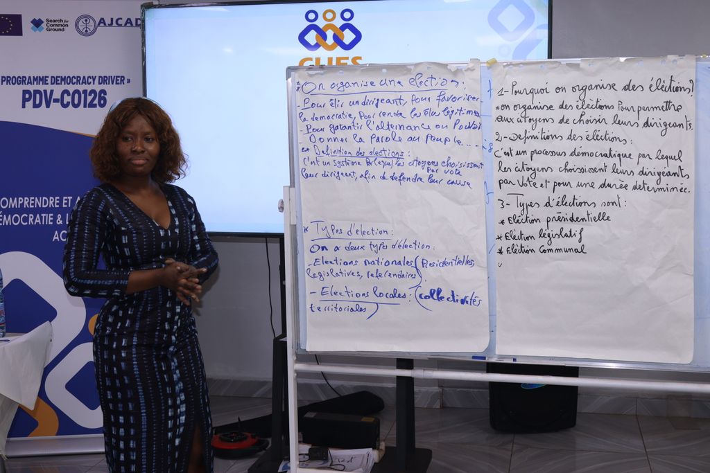 AjcadMali's tweet photo. Jour 10 : Au cœur du processus électoral !
Après la Cour & la Mairie, le #PDV_CO126 passe à la pratique du vote. Une journée rythmée par des exercices pratiques pour maîtriser chaque étape du processus électoral.
#PDV_CO126
#MaraNiKunafoni
#SearchForCommonGroundMali
#AjcadMali https://t.co/WGtFECc2WS