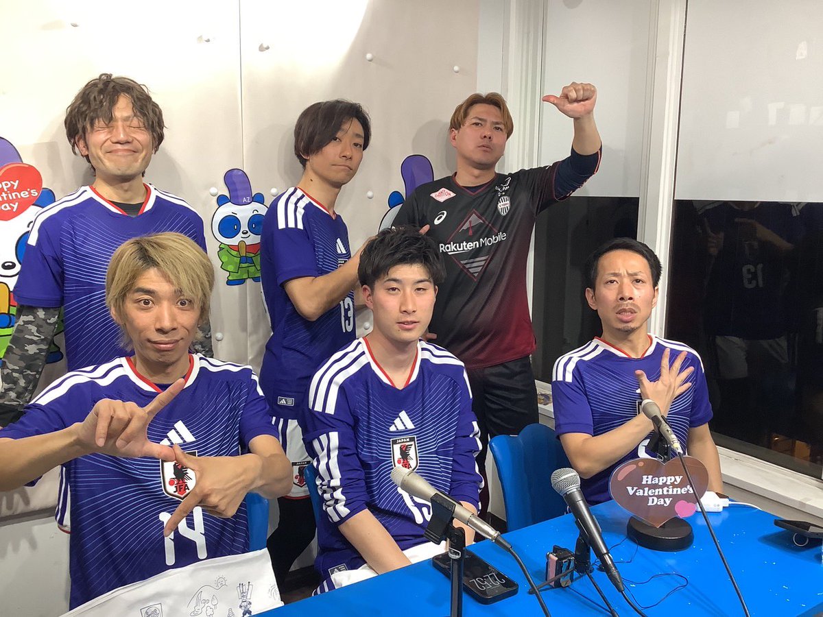 monomaneblue's tweet photo. ものまねブルーのラジオFC
ご視聴ありがとうございました🐥 https://t.co/ZaL8iAAvTC