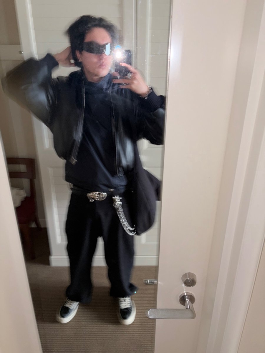 ソース tweet media