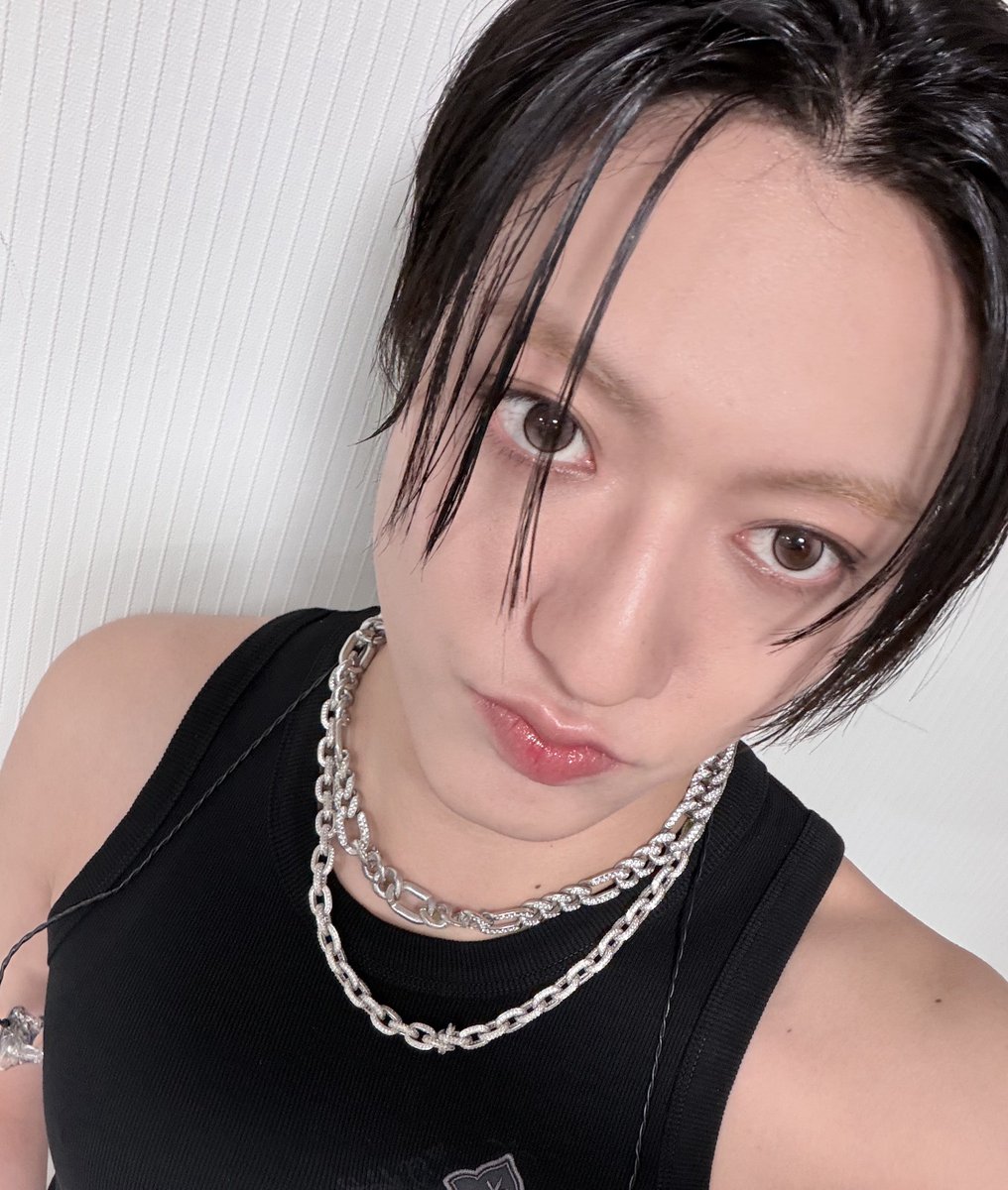 ソース tweet media