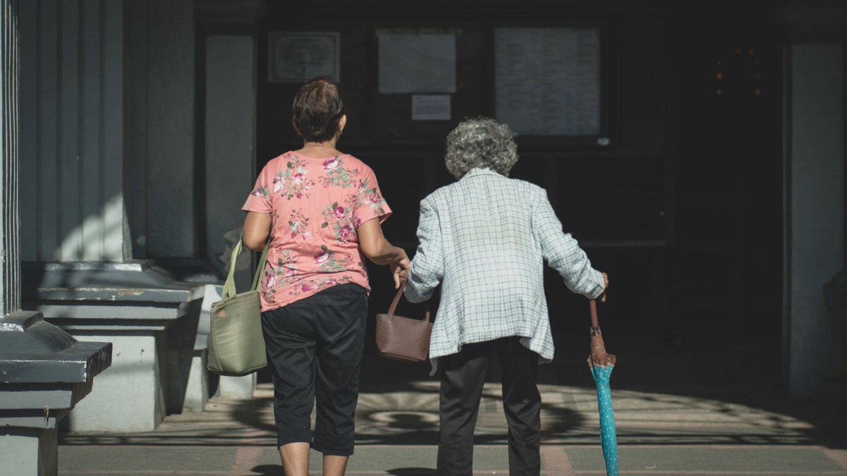 IZPwKrakowie's tweet photo. 🩺🔬Nowe badanie naszych Pracowników! dr Estera Wieczorek❗
Zapraszamy do lektury 📄 artykułu ,,Organizational and financial challenges in care transitions: a qualitative study of long-term care systems in Germany, the Netherlands and Poland"
Link 👉 https://t.co/C0D0nHX0GZ https://t.co/EnFHe2DdaK