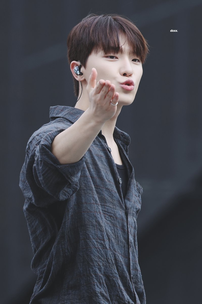 😘
#디노 #DINO
#Bang_터져버리는_디노의_생일폭죽
#BrightStar_DINOday