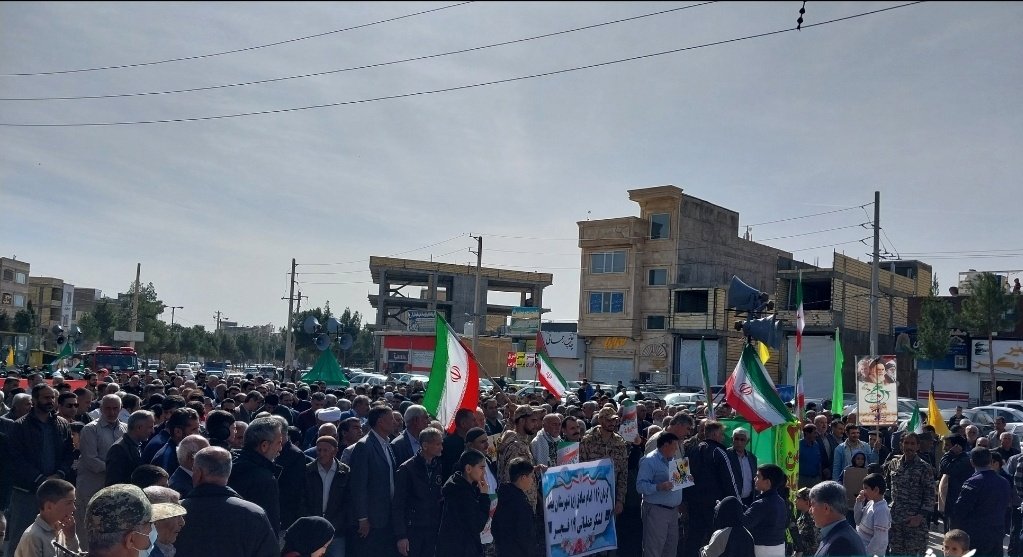 ‌
قدرت هر کشوری به مردمشه
و امروز ملت ما نشون دادن
″جمهوری اسلامی ایران″
قدرتمندترینه✌️🏼🇮🇷!

#ایستادگی_مردم
#فتح_بزرگ