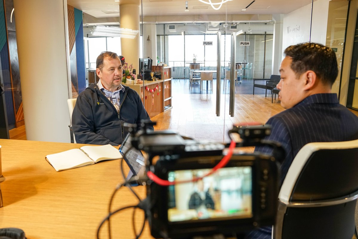 VERSATILE tweet media