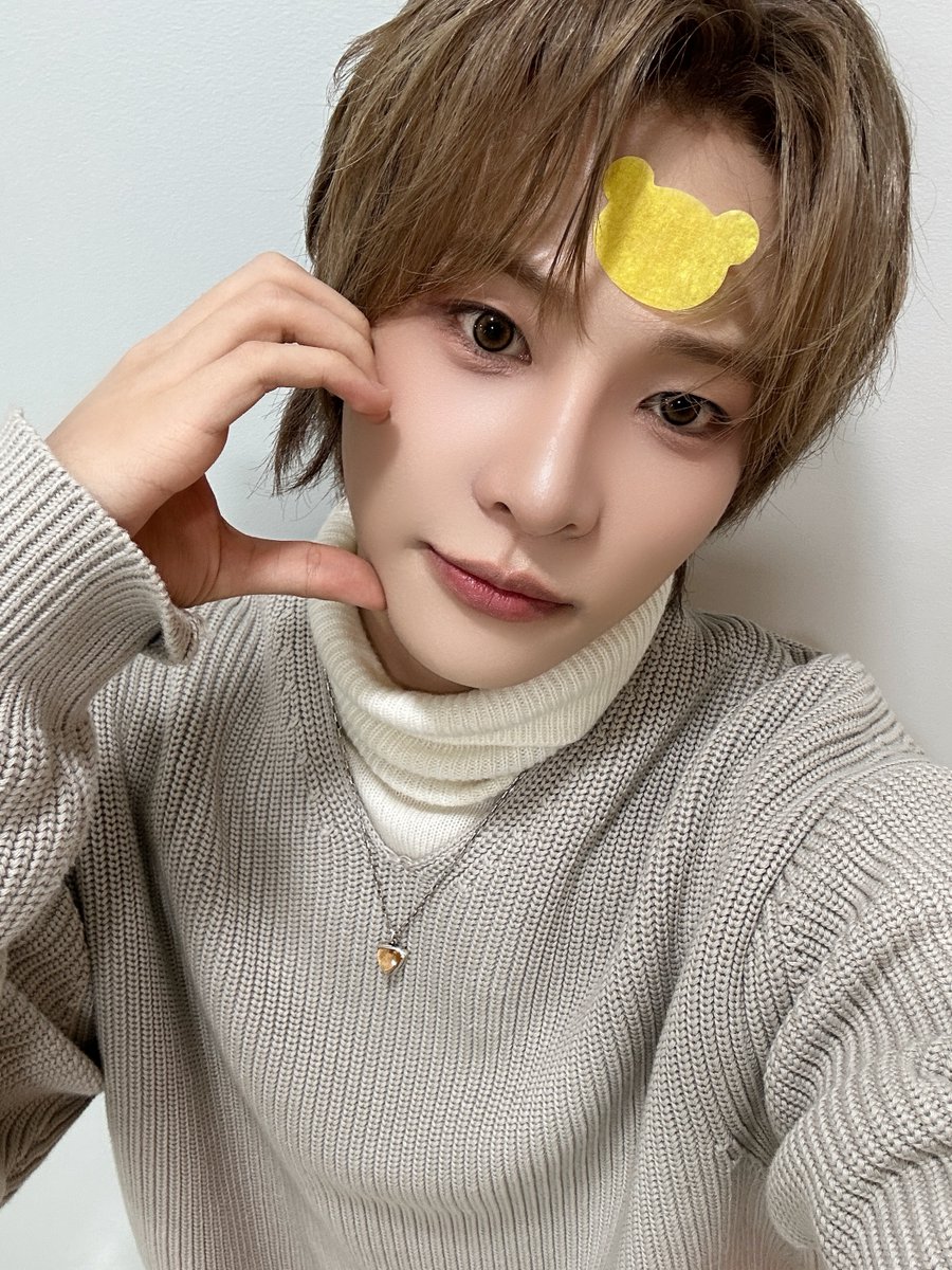 [#HYUNBIN]
Just Go ~🧸😊🧡
#POW #파우 #현빈 #ComeTrue #컴트루