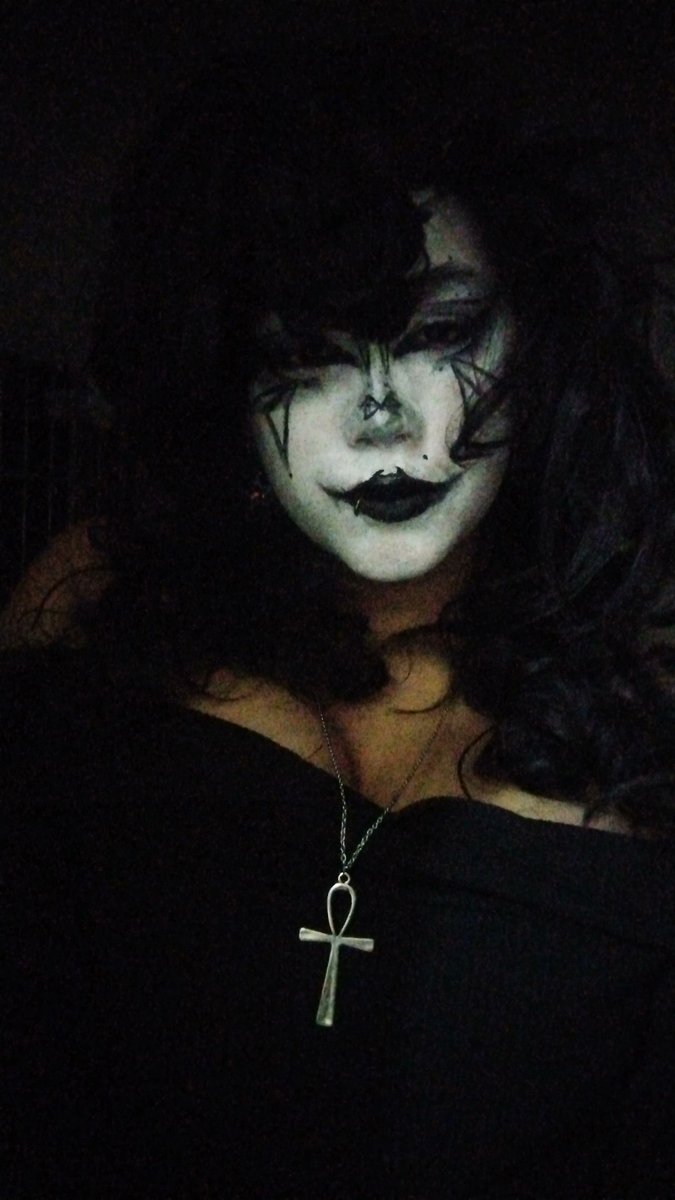 ``☥ Madryi só que Mary tweet media