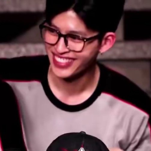 รอยยิ้มสดใสยาใจวันนิ 🥹🤲🏻

#RISERCONCERTLIVE
#ปอนด์ภูวินทร์ #PondPhuwin