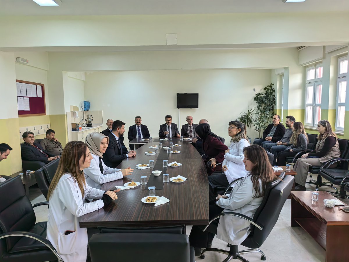 Susehri_KAAL's tweet photo. İl Milli Eğitim Müdürümüz Sayın Fatih Erdoğan, İlçe Milli Eğitim Müdürümüz Sayın Erkan Yıldız ve Şube Müdürlerimiz Okulumuzu Ziyaret ettiler, Nazik Ziyaretleri için teşekkür ediyoruz.
@Yusuf__Tekin
@valisimsek
@sivasmem
@erdogan_fatih66
@susehrimem 
@Erkanyldz_ https://t.co/6MSwjLXUXR