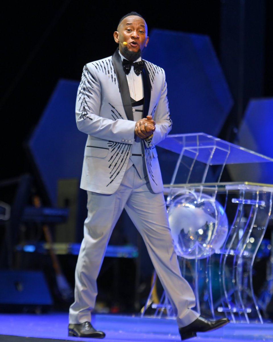 Prophet Elvis Mbonye tweet media