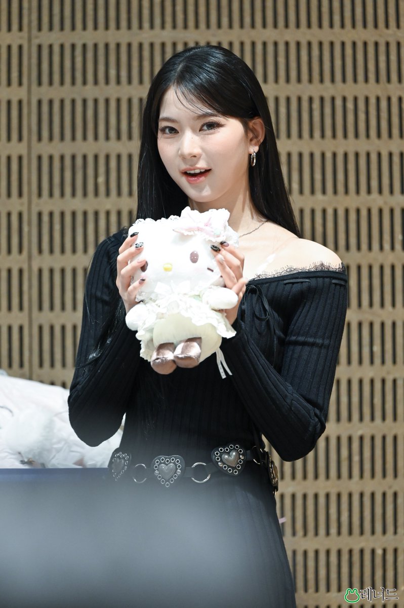 leoOPPA_1027's tweet photo. 260211 일본 팬싸     
아이사 kitty kitty         

#챙이바라기
#아이사 #STAYC #ISA #스테이씨 https://t.co/zGbM8ig69R