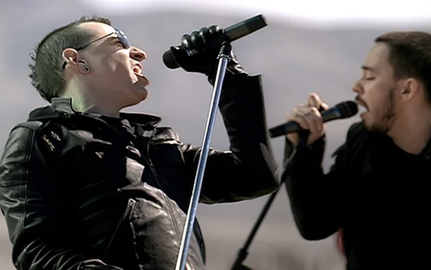 VirginRadioIT's tweet image. Il secondo #RevolverCult di oggi a @RevolverShow è What I've Done dei #LinkinPark. @VIRGINRINGO
youtube.com/watch?v=8sgycu…