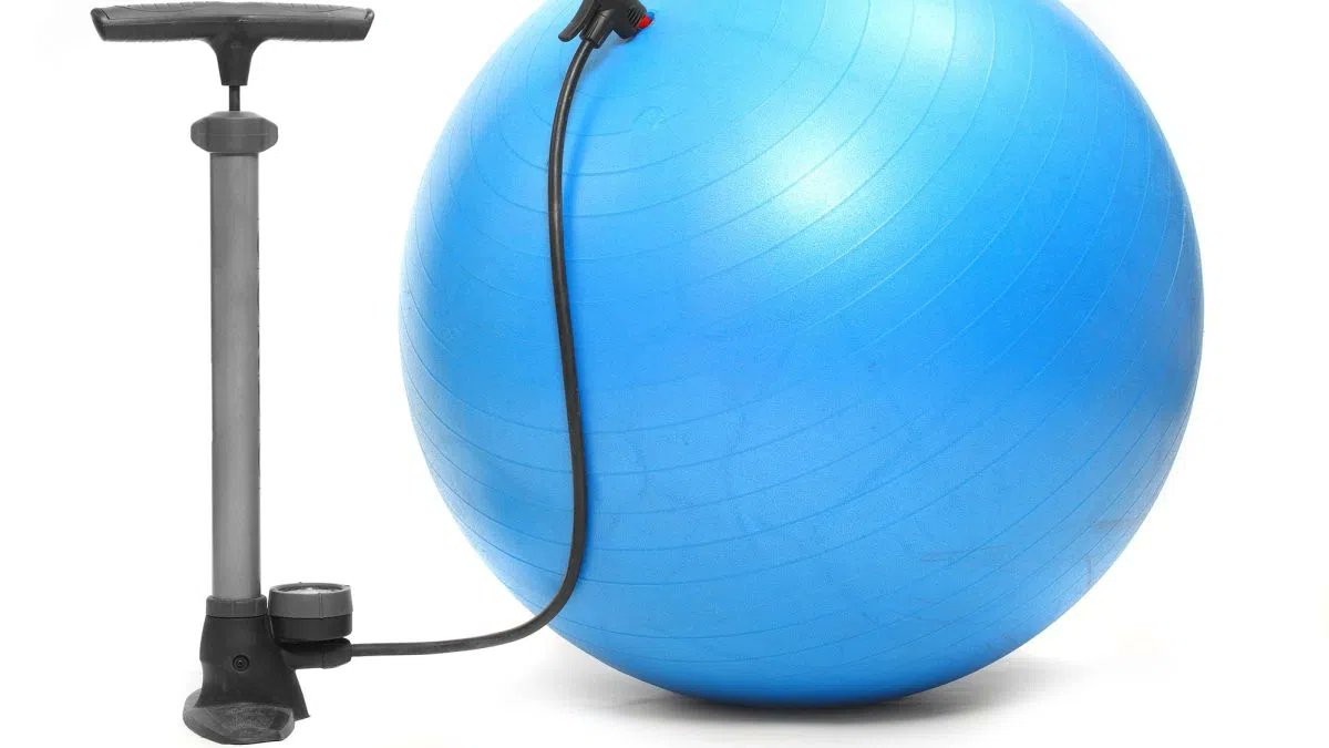 cruzfmyorkton's tweet image. After the DeflateGate scandal, the craze in Ski Jumping may be the exact opposite. Read about it below. -@graycolevoice

#Deflate #Inflate

cruzyorkton.com/2026/02/11/you…